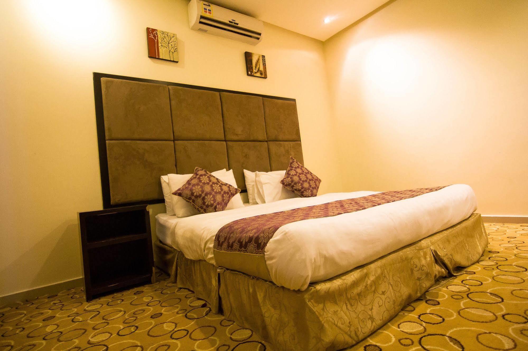 Al Makan Suites 101 By Al Azmy Riyadh Eksteriør bilde